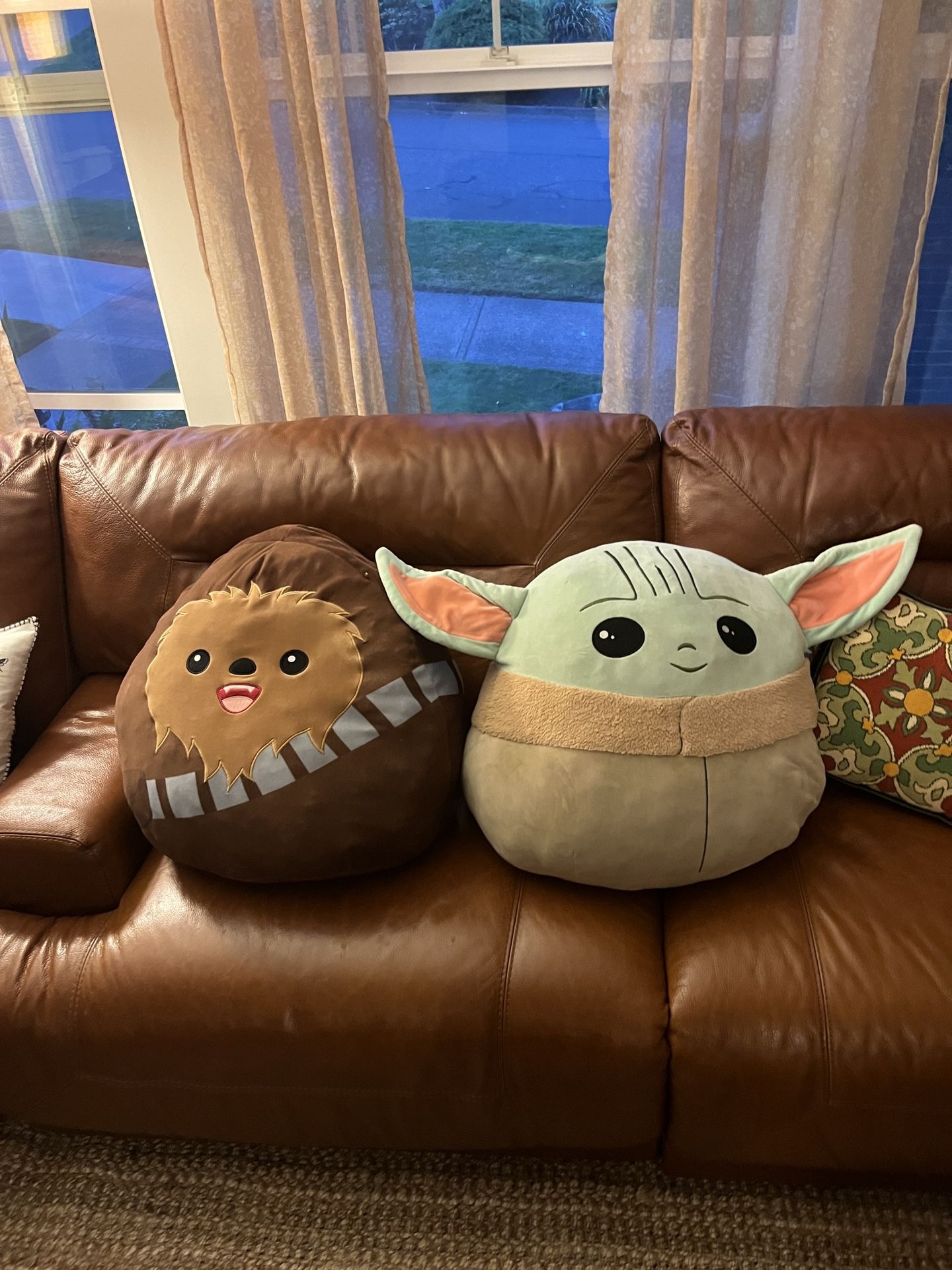 2 Starwars Squishmellows Chewbacca and yoda