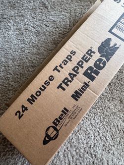 T-rex  mini mouse traps 24 ct case