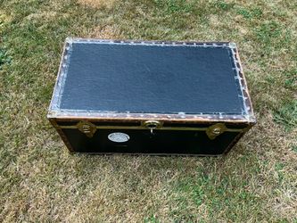 Steamer Trunk.