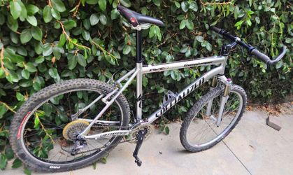 21" Specialized Stumpjumper M4 Hardtail – Fox Forged Fork & Shimano XTR/LX