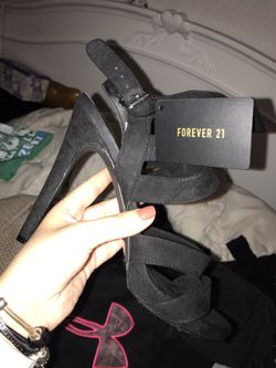 Brand new forever 21 heels