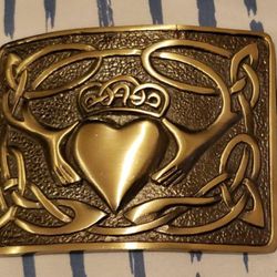 New Irish Claddagh Belt Buckle.  Rings, Necklaces Etc Available.  SHIPPING AVAIL