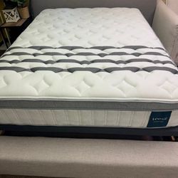 Legend Chill Hybrid Mattress, Cal King, Like New, Excellent Codition