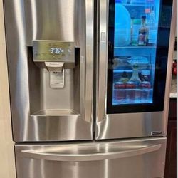 !!Samsung Family Hub Smart French 4-Door Refrigerator  & Freezer Liquidation sale✅