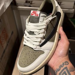 Jordan 1 Low Travis Scott Medium Olive