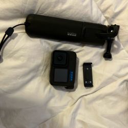 GO PRO HERO 11 Charging Try-pod