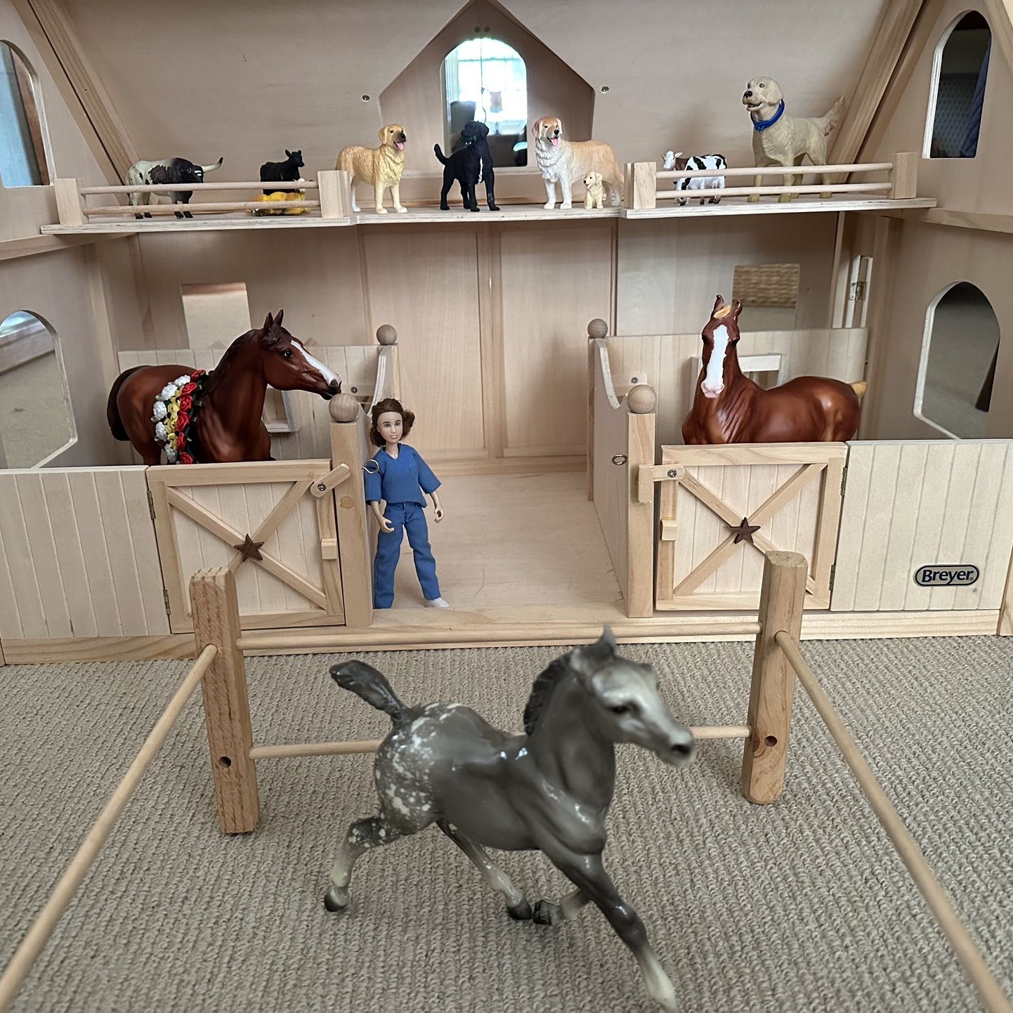 Breyer Horse Barn 1 9 Scale Traditional Collectible for Sale in Chagrin Falls OH OfferUp
