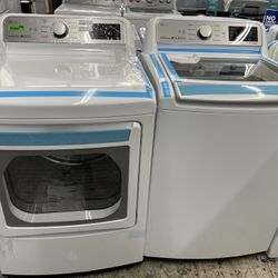 LG Washer And Dryer Set In White New Open Box