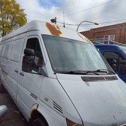 Sprinter With 114k Running Really Good No Low Ballers Or Window Shopping. 