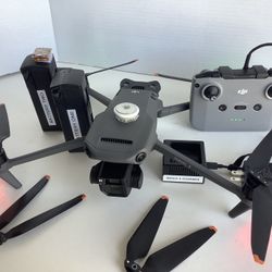 DJI Mavic 3 Combo W/Case