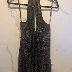Low Cleavage Sequins Dress 