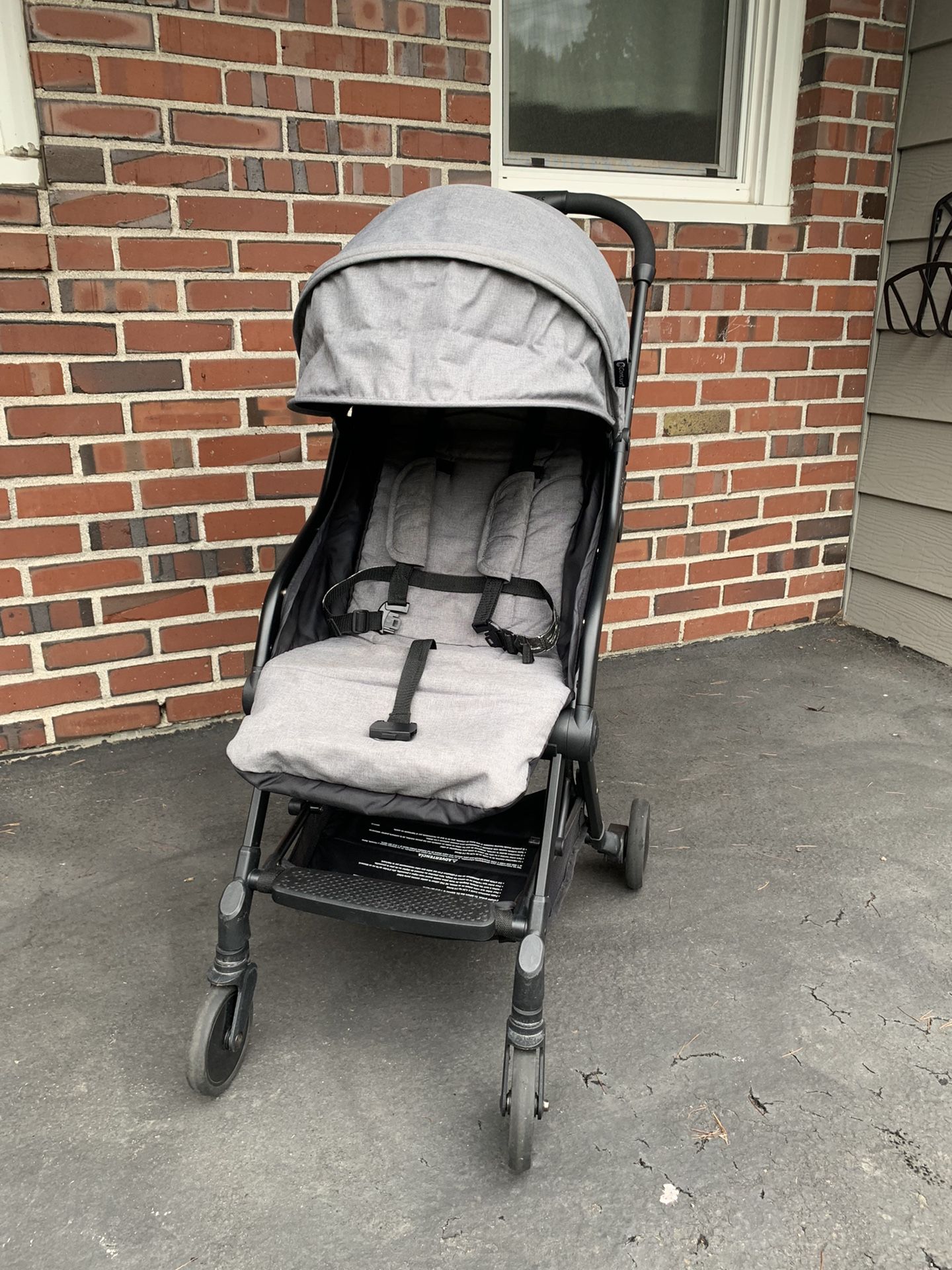 Contours Bitsy Compact Fold Stroller + Free Travel Bag