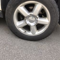 Factory 20 Inch Wheels Off A Suburban