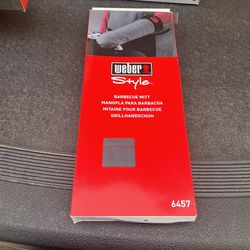 Weber Style Barbecue Mitt! NEW IN BOX! Weber 6457