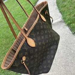 Louis Vuitton Tote