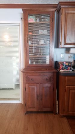 Curio China Cabinet