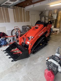 2025 kubota scl1000