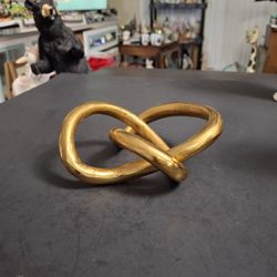 Abstract Decorative Gold Knot Sculpture, Metal Alloy Finished In Goldtone 6" X 5" X 2.5"H
