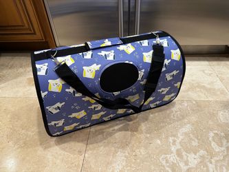 Dog or cat foldable and easy to store carrier bag
