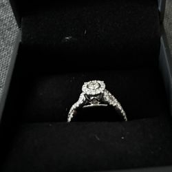 14kt White Gold Diamond Engagement Ring 