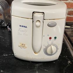 TEFAL Multi Fry Family Deep Fat Fryer with Basket
