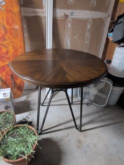 Round top , high table
