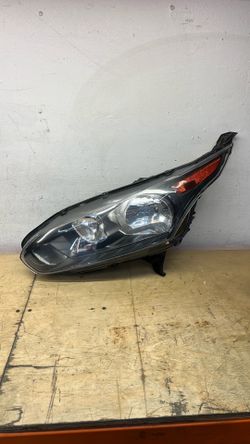 2014 to 2018 Ford Transit Connect Left Driver LH Side Headlight