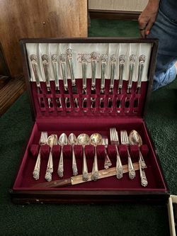 Silver dinnerware