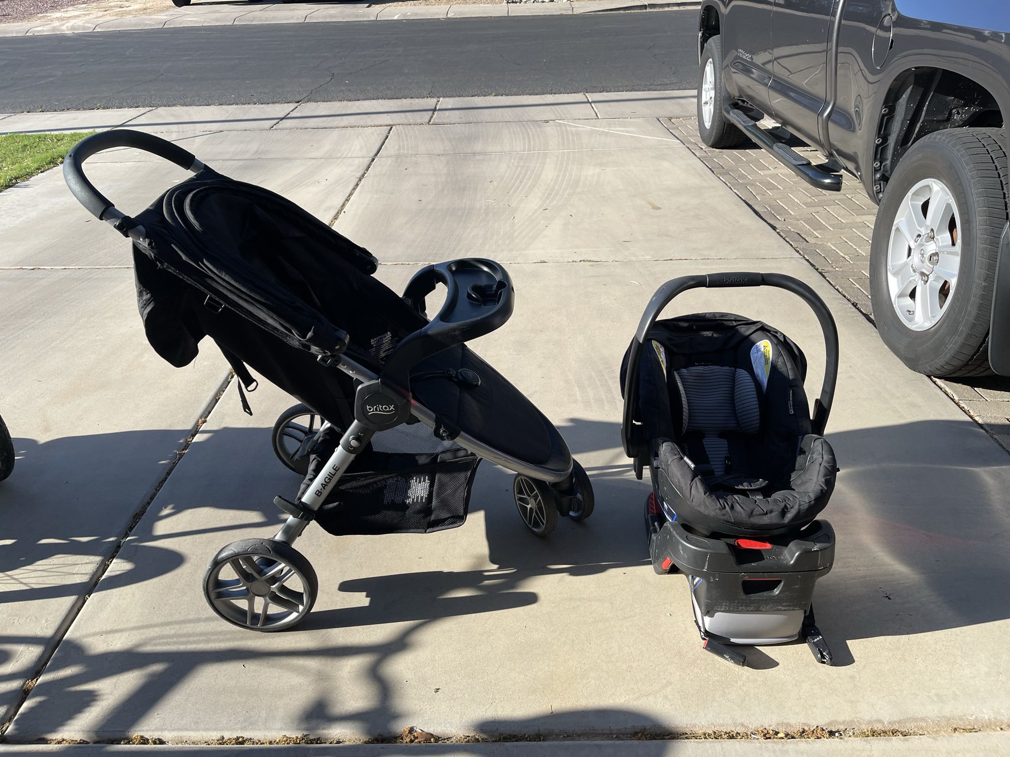 Britax Car Seat, Stroller, And Base Travel System 