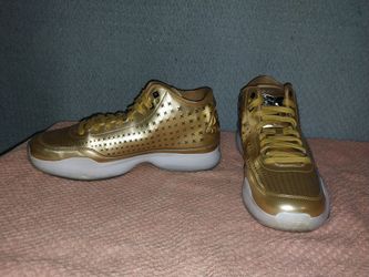 Nike Kobe 10 X Mid EXT Liquid Gold Metallic Size 13 Sneakers (802366-700)