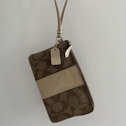 Coach Small Wristlet 