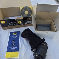 Nikon AF-S DX NIKKOR 55-200MM LENS
