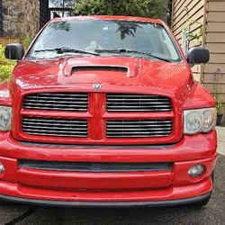 2004 Dodge Ram magnum 1500
