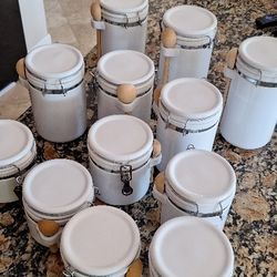  Ceramic cereal containers