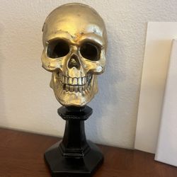 Skull Candle Holder