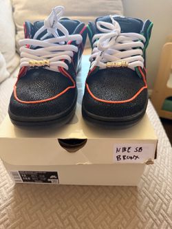 Nike SB Dunk low Pro QS Bronx  girls skate size 12