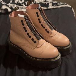 Dr. Martens Sinclair platform boots Size US 6 (UK 4 / EU 37)