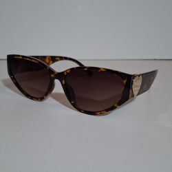 Small Tortoiseshell Brown Oval Sunglasses 