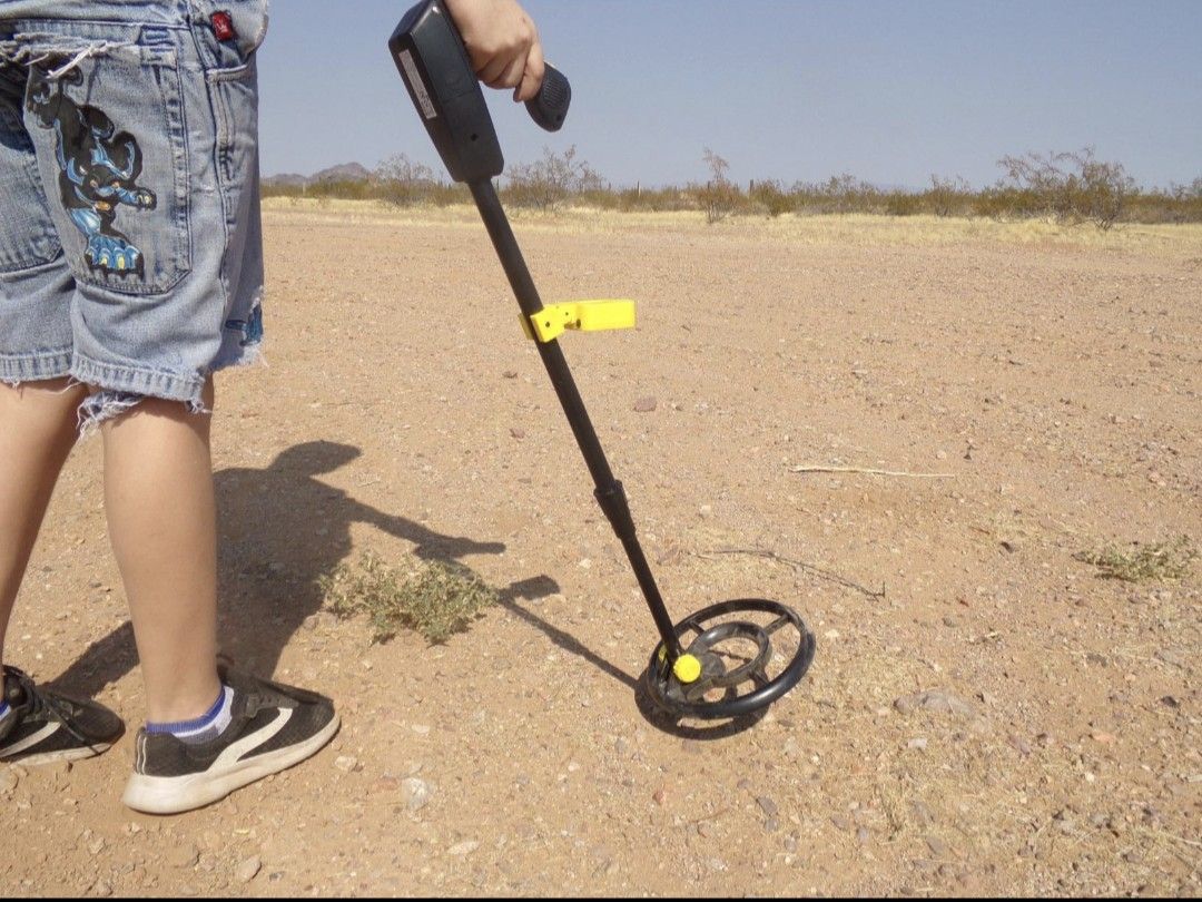 RM RICOMAX Kids Metal Detector - Junior Metal Detector 