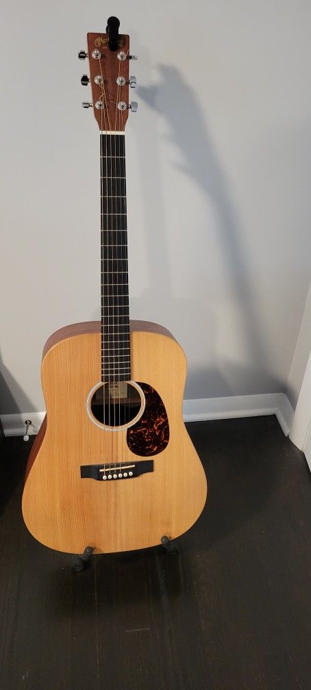 Martin Acoustic 6 String Guitar 