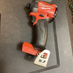 Milwaukee Impact M18 FUEL 