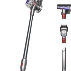 Dyson V8 Vacuum