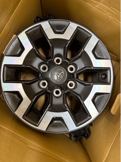 2023 Toyota Tacoma OEM wheels