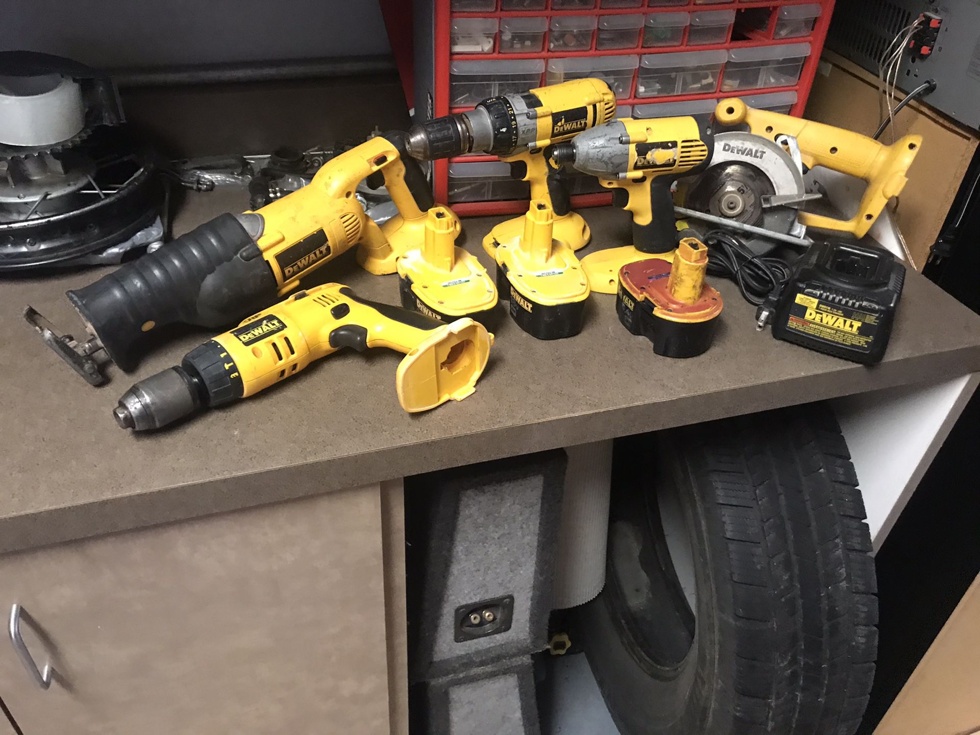 Dewalt power tools set 9pcs