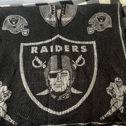 Raiders Poncho!🖤🩶