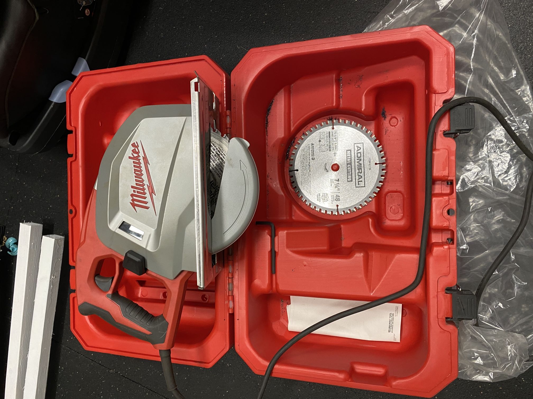 Milwaukee 8 in Metal cutting circular saw