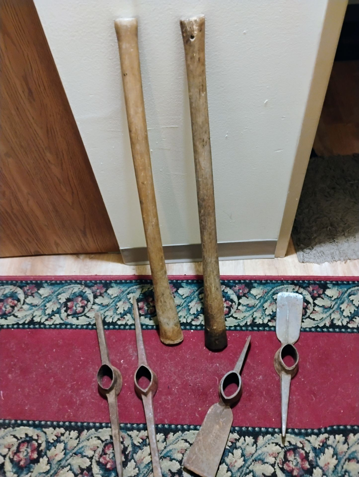 PIC AXES