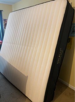 Pillow Top King Size Mattress