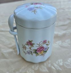 Canister