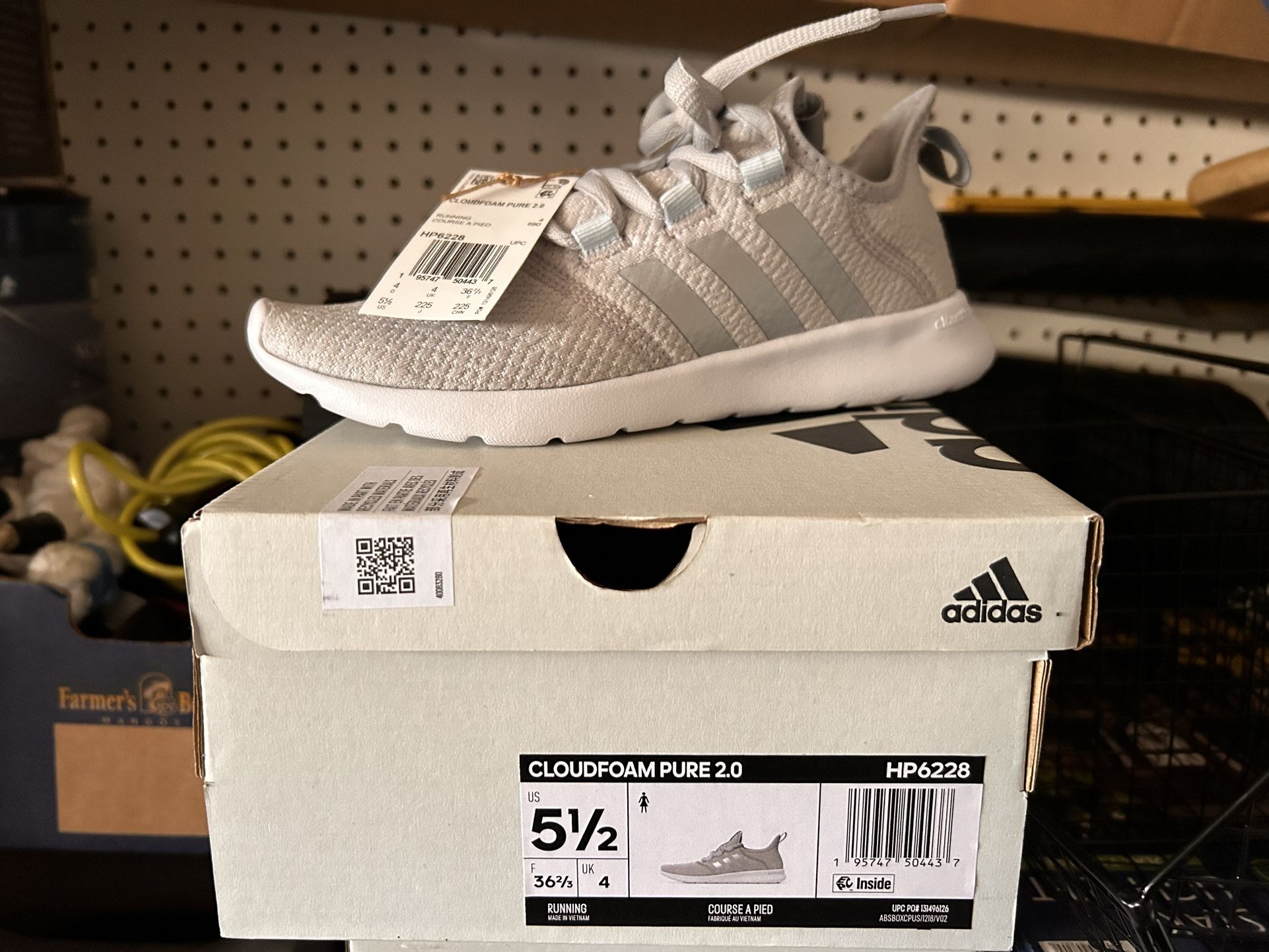 Adidas Cloudfoam Pure 2.0 – Women’s 5.5 – NEW in Box
